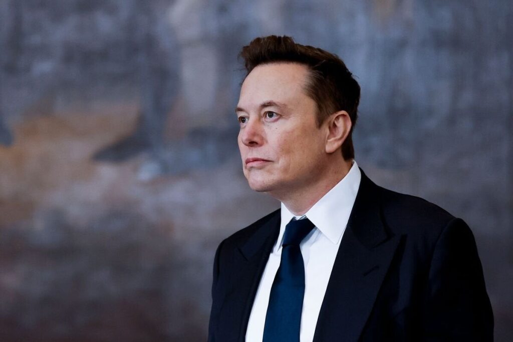 マスクのドージティーンは、会社の秘密を漏らしたためにサイバーセキュリティ会社によって解雇されました