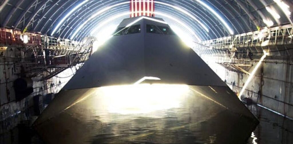 革新的なステルス艦は実戦配備されなかった…アメリカ海軍が5000万ドルを投じて開発 | Business Insider Japan