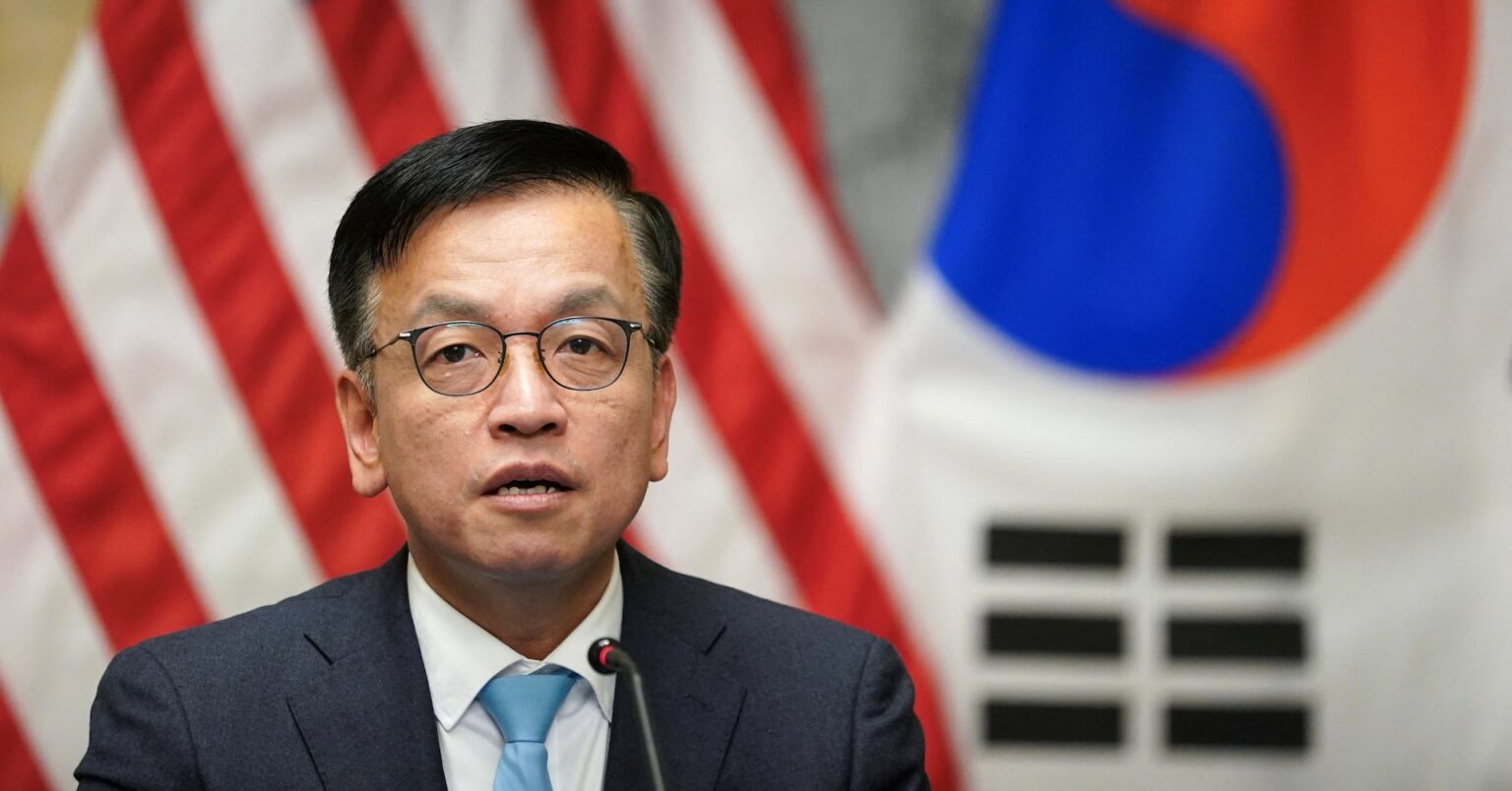 韓国、米との自由貿易協定が「相互関税」の影響軽減も＝投資銀行 | ロイター