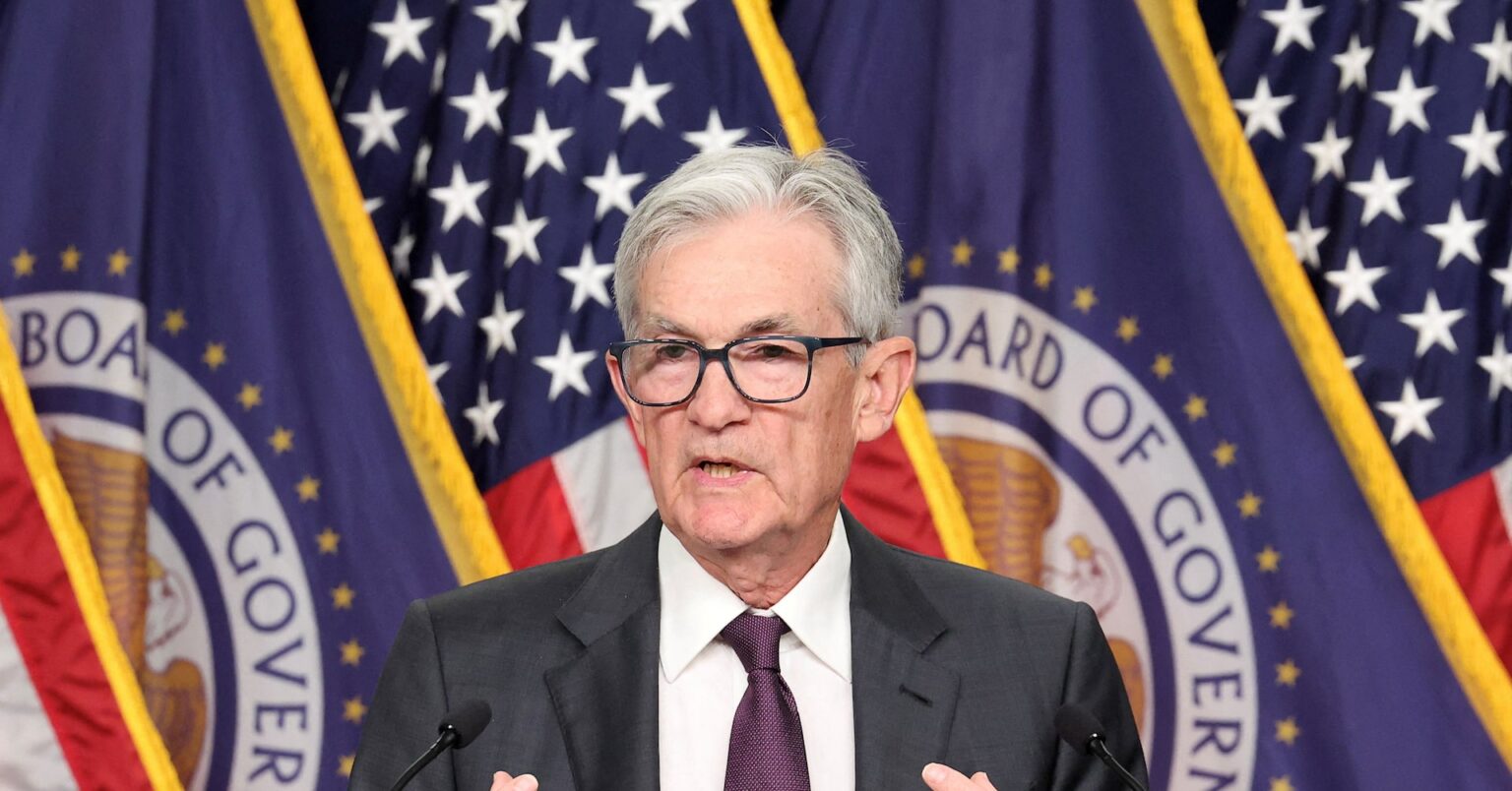 ＦＲＢ「当面は制約的政策を維持」、物価目標未達　議長が議会証言 | ロイター