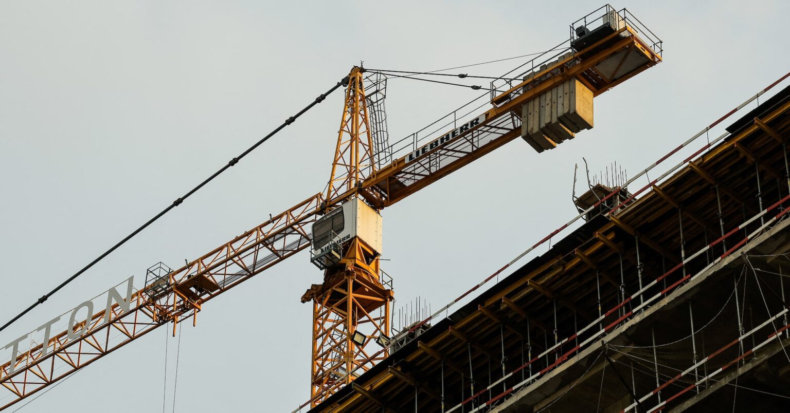 ロシア政府、原油安などの経済リスクを強く警戒＝報告書 | ロイター