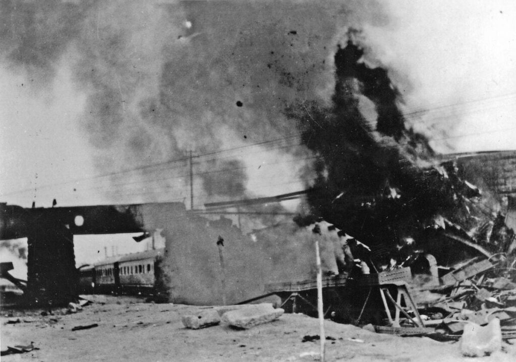 張作霖が爆殺された現場（写真：近現代PL/アフロ）