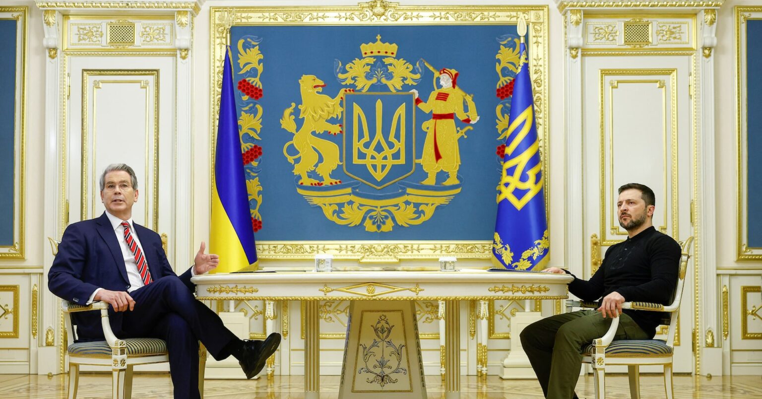 ゼレンスキー氏、ロシア占領地の鉱物巡り米と協議必要と主張 | ロイター