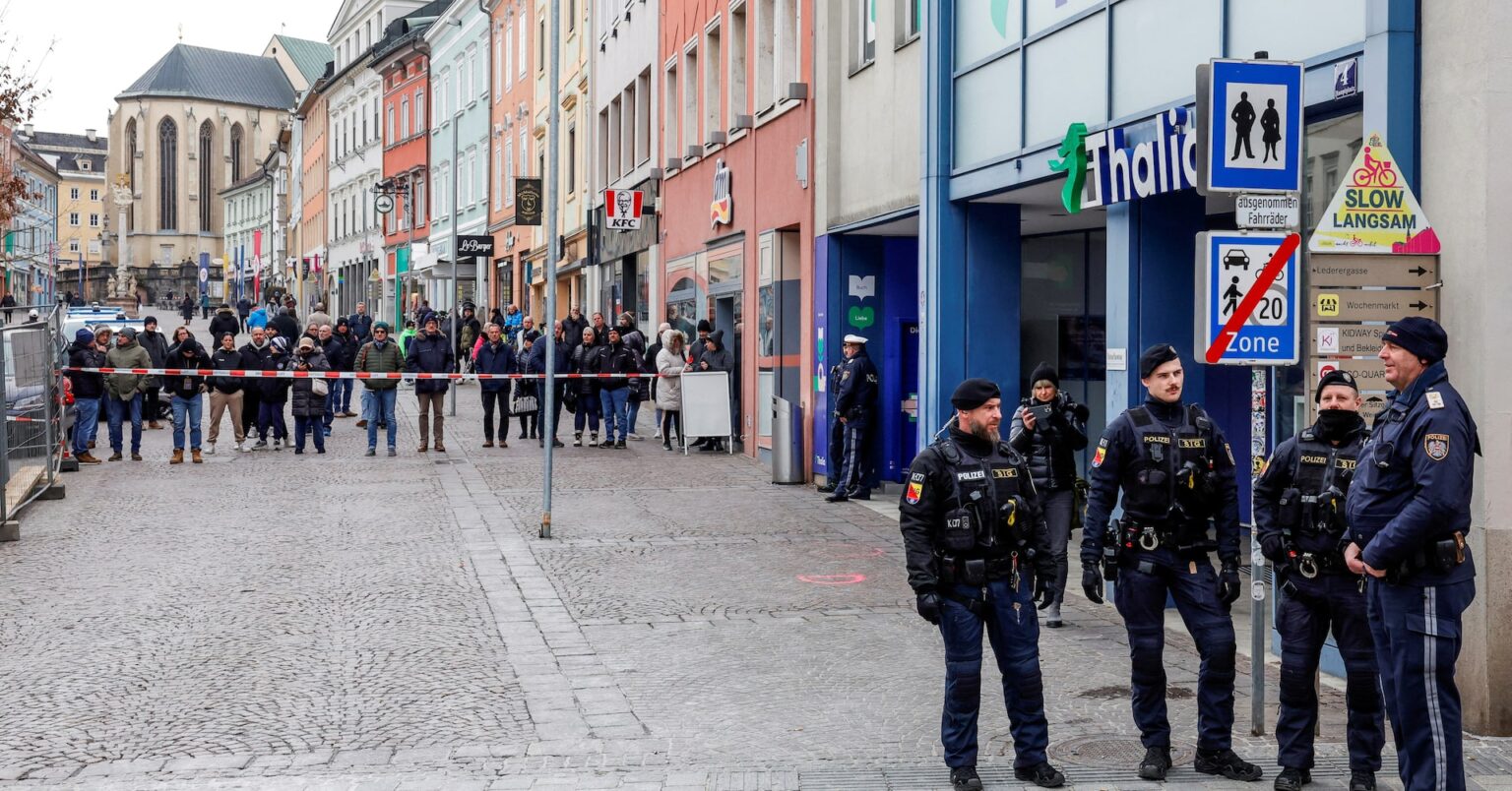 オーストリア通行人刺殺事件、ＴｉｋＴｏｋ通じ「過激化」で犯行か | ロイター