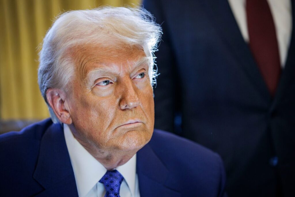 トランプ氏、4.5兆ドル減税盛り込んだ下院案を支持－上院共和は反対 - Bloomberg
