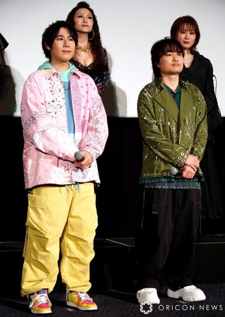 映画『ヒプノシスマイク‐Division　Rap　Battle‐』初日舞台あいさつに登壇した（左から）白井悠介、野津山幸宏 （C）ORICON NewS inc.