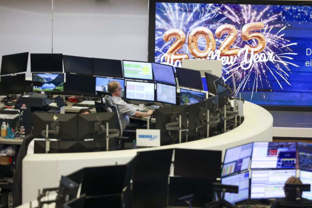 市場の想定外、最高値更新した欧州株－関税脅威で先行きには慎重論 - Bloomberg