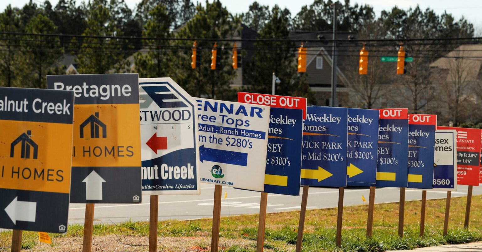 米中古住宅販売、1月4.9%減の408万戸 金利高で4カ月ぶりの減少 | ロイター 米中古住宅販売、1月4.9%減の408万戸 金利高で4カ月ぶりの減少 | ロイター