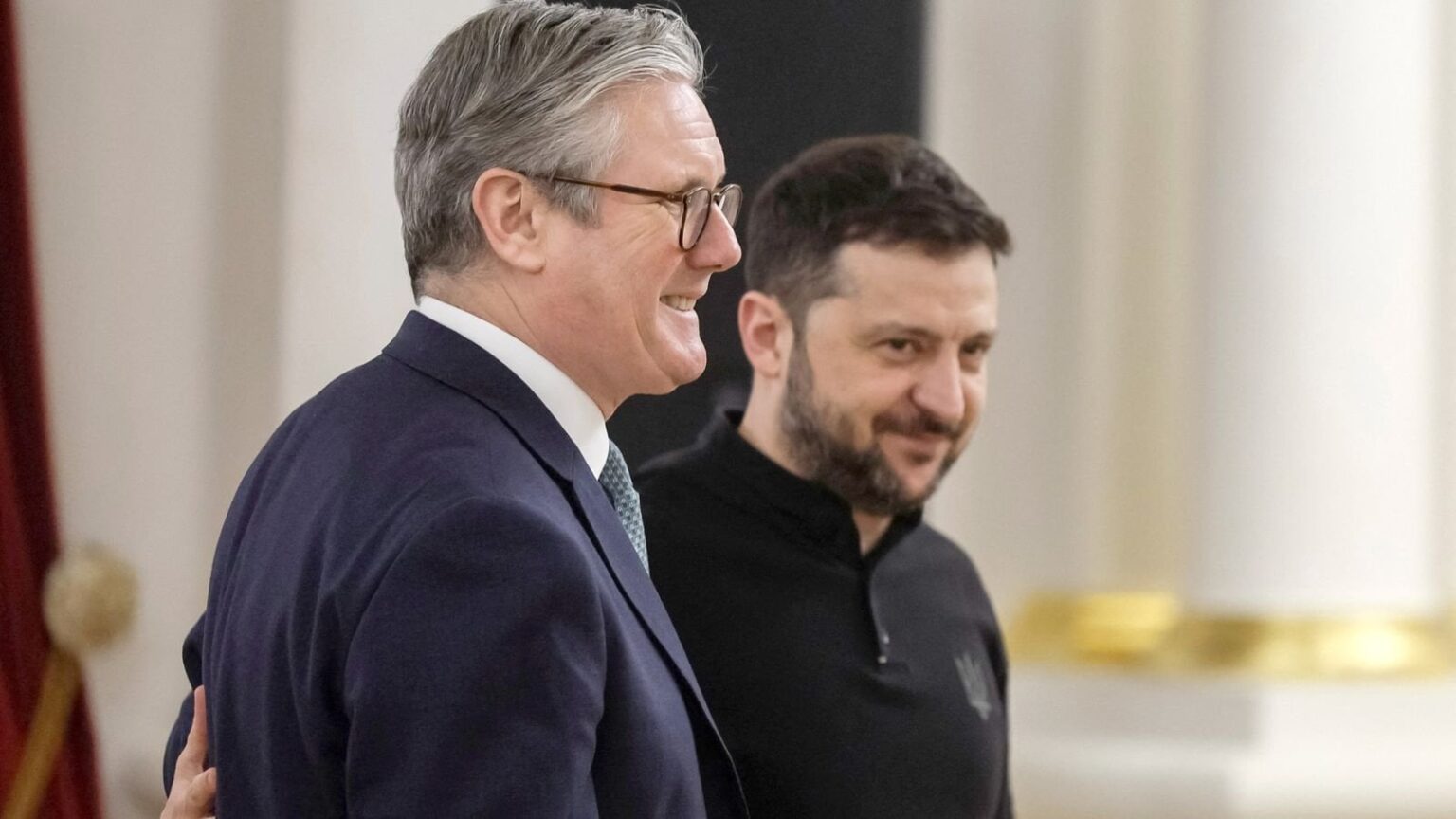 ウクライナはまだ「NATOに参加するための不可逆的な道」の星にZelenskyyyに語る