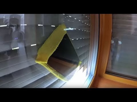 セキュリティシャッターを掃除する方法（ロールデン）