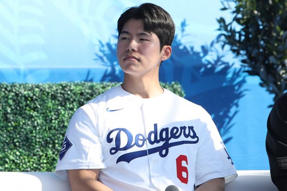 キケ再契約で…危うき韓国の逸材25歳の立場　熾烈な"残り1枠"、開幕前に降格の可能性 | Full-Count