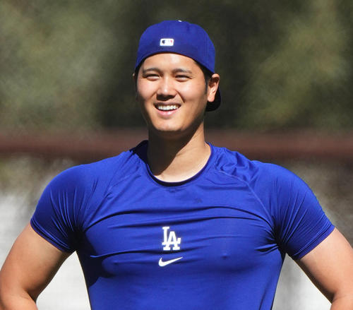 ドジャース大谷翔平（25年2月22日撮影・菅敏）