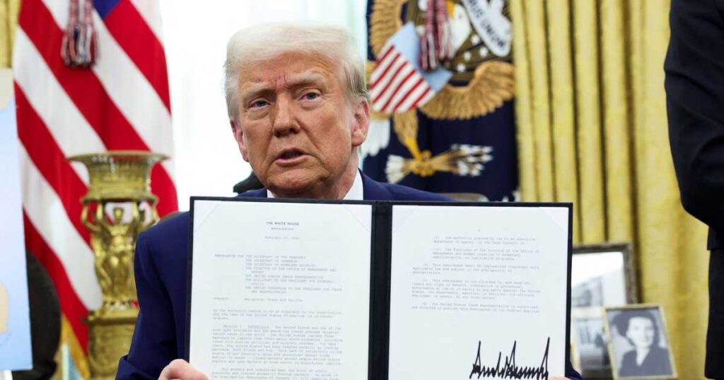 トランプ米大統領、65％が権限拡大「あまりに危険」 米調査機関調べ - 産経ニュース