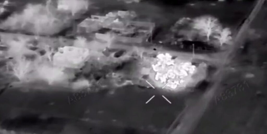 ウクライナの空tro部隊は、ポクロフスクの近くでロシア軍を押しつぶします - 何百もの排除。和解は戦略的に重要でした。その捕獲により、ロシア軍はポクロフスク・ドニプロ・ハイウェイに向かって前進することができたからです。