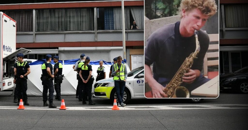 ピーター（35）を撃った4人のエージェントが裁判官に来なければなりません：「ナイフはありませんでした、脅威はありませんでした」