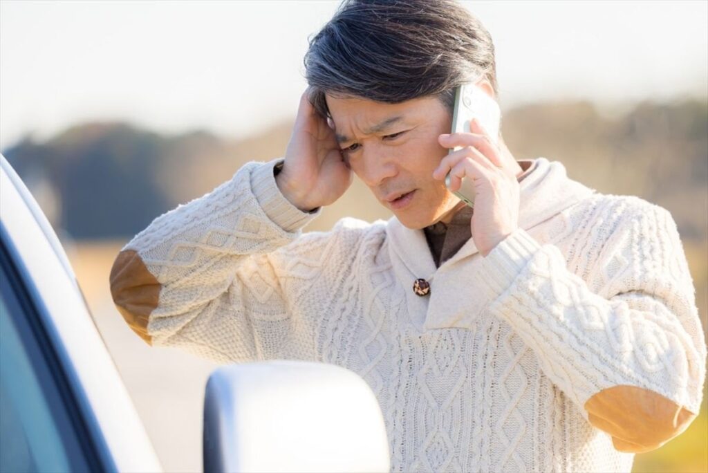 旅行中なのに…仕事が“頭から離れない”のはなぜ！　「ミスしていないか不安」「未処理の仕事がある」…社会人の“リアル”すぎる声続々