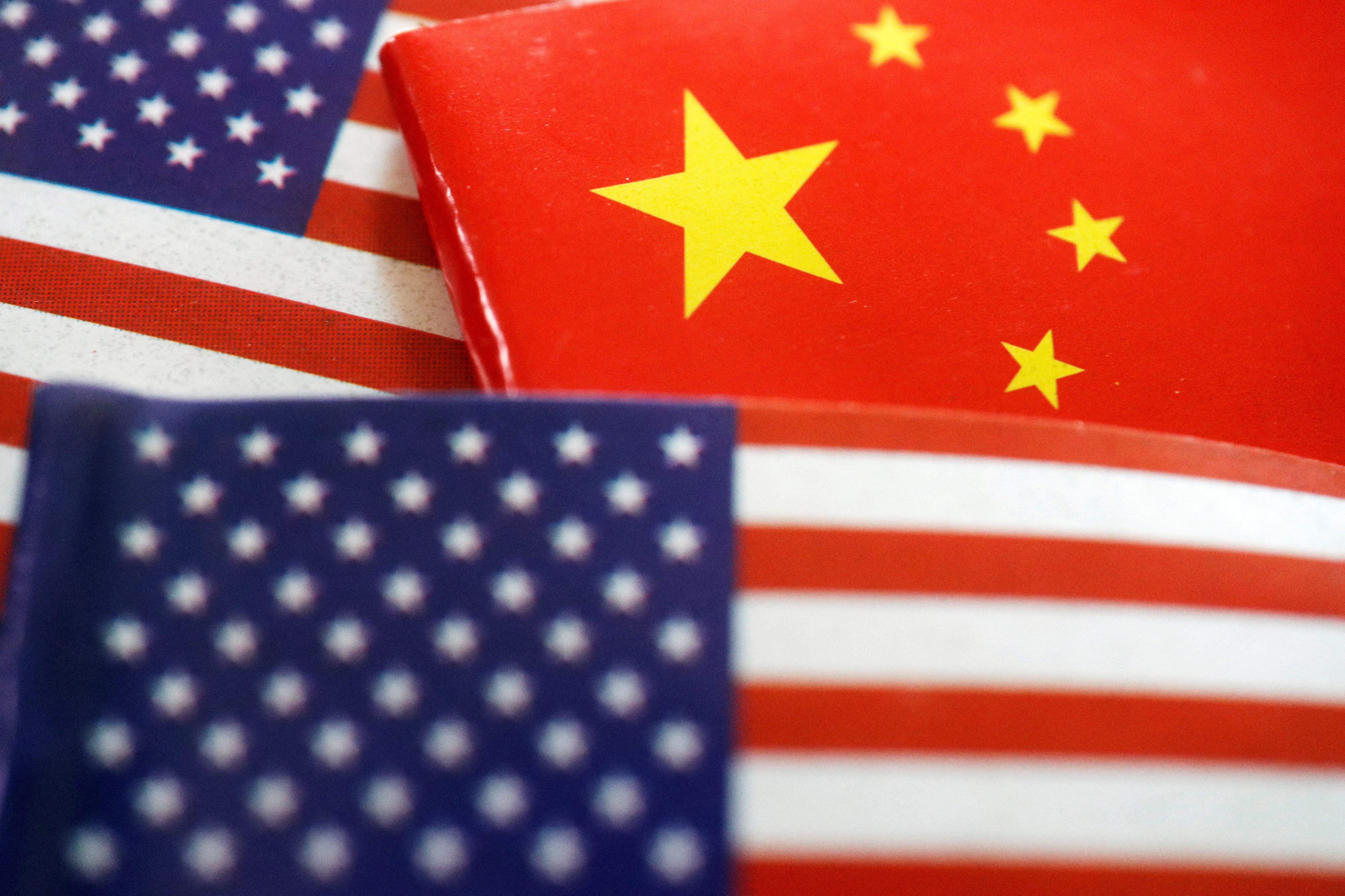 米国務省、中国ファクトシート更新、貿易赤字・安保強調