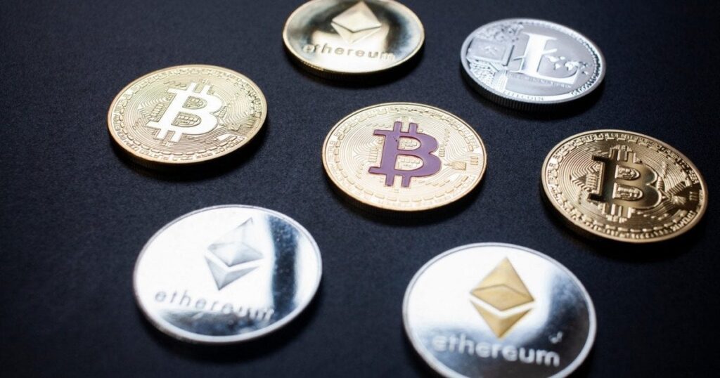 政府は暗号広場を規制し、暗号通貨取引を請求します。財務大臣の発表