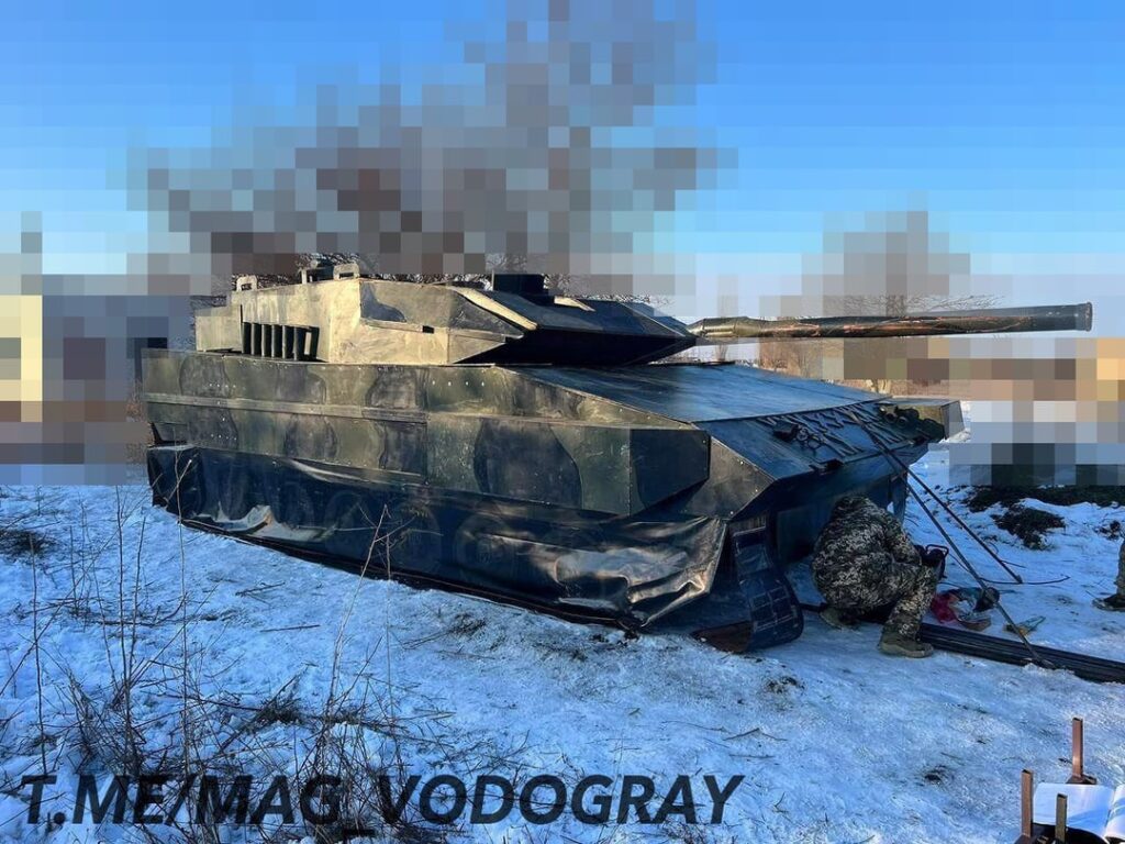 ヒョウ2A6ウクライナ軍のデコイタンクは、敵を無駄にしたランセットドローンを作ります。 2025年1月