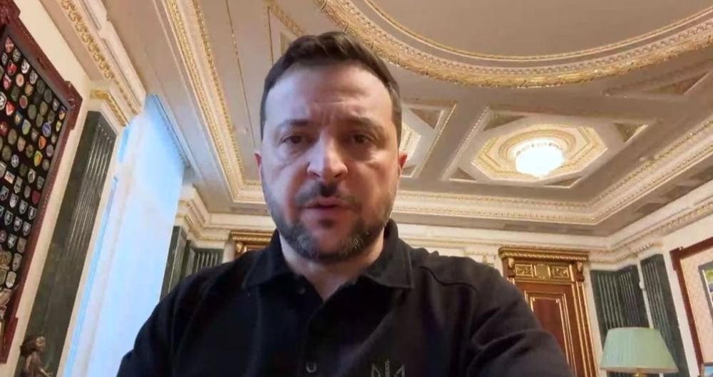 Zelensky：「プーチンは交渉の準備を全く準備していません。彼らは現在、100,000人以上の兵士によって軍隊を増やしています。すべてのパートナーはこれについて知っておくべきです。関連する情報を送信する準備ができており、適切なコミュニケーションがすでに行われています。」