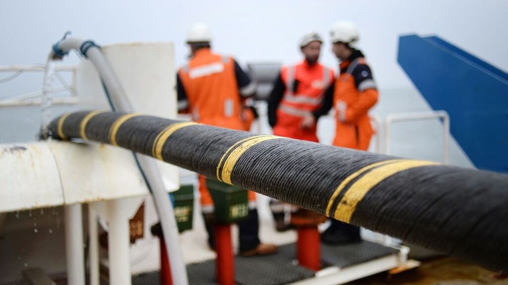バルト海で再び破損したフィンランドとドイツの間のケーブル
