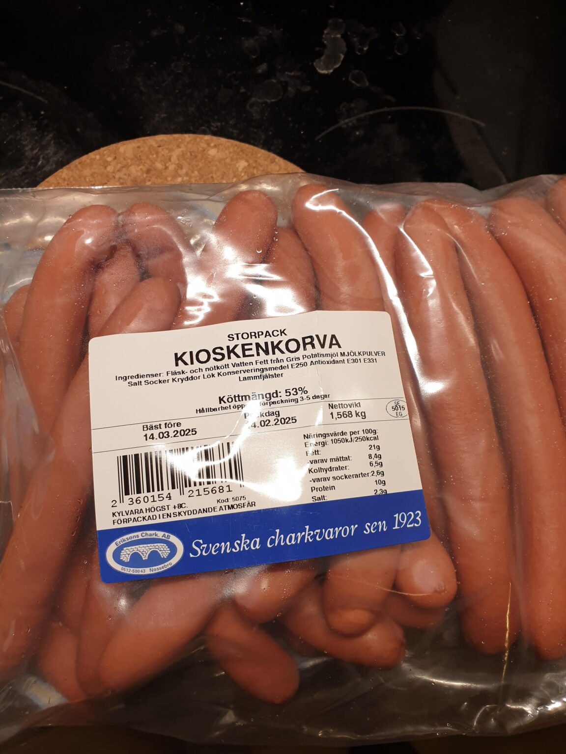 スウェーデンのコッサスは奇妙です