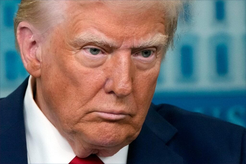 ドナルド・トランプは弾eachされ、オフィスから除去される可能性がありますか？すでにそれに賭けの可能性があります