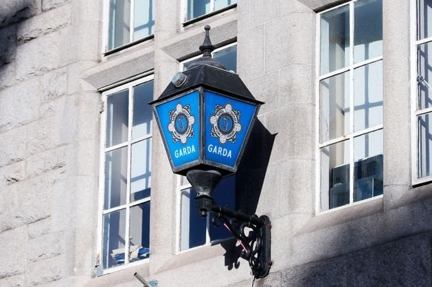 Grafton Streetで刺した後、男（30代）が死に、もう1人が重傷を負った