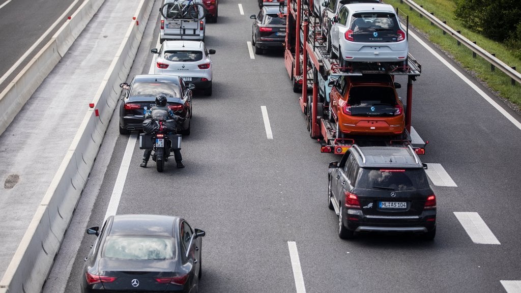 将来の高速道路では、時速110マイル、集落30の一部で？