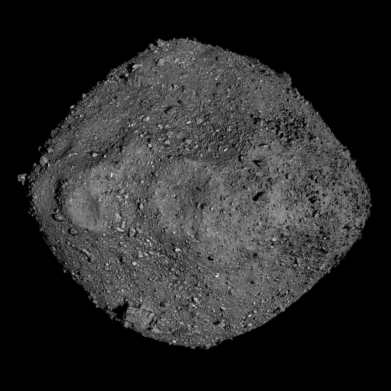図1: OSIRIS-RExが2年間にわたり撮影した画像を合成したベンヌの全体像。（Credit: Credit: NASA, Goddard & University of Arizona）