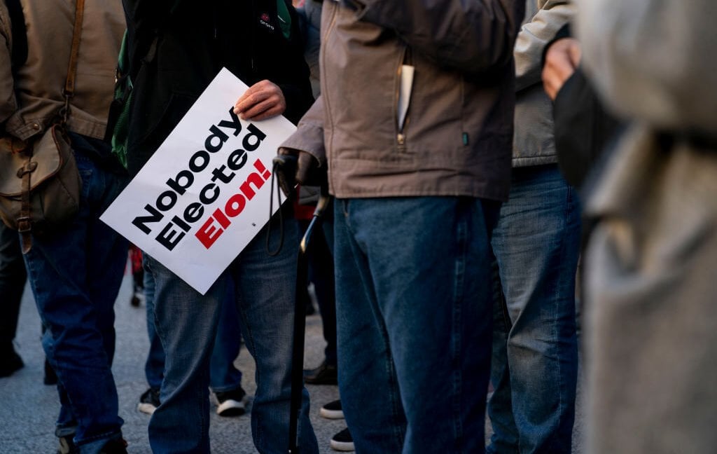 裁判官は、財務省の記録からDogeをブロックする一時的な命令を提案します