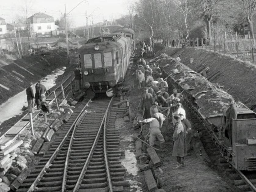 バラープリンは1949年に電化されています