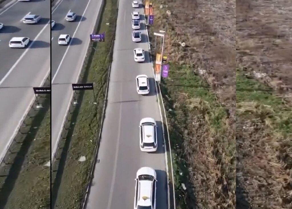 セルビアのタクシー運転手もノヴィ・サドのデモンストレーション学生に加わりました