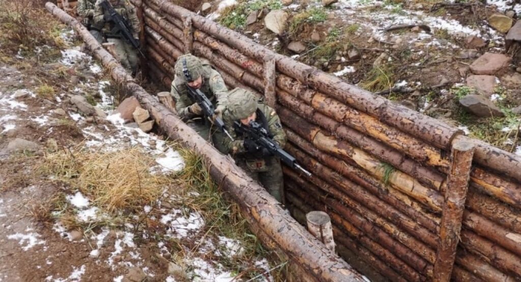 スペイン軍がどのようにトレンチ戦でウクライナ戦争の教訓を得るか