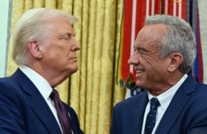 ケネディ新厚生長官、「子どもたちの健康奪っている」米機関の縮小示唆　食品医薬品局（ＦＤＡ）を「腐敗している」と批判して解体を表明。国立衛生研究所（ＮＩＨ）についても、慢性疾患の研究を犠牲にして感染症を過度に重視していると非難して、規模縮小