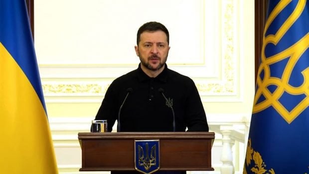 Zelenski：NATO-ロシアへの参入が狂気に近づくかどうか核兵器を求めます| in.gr