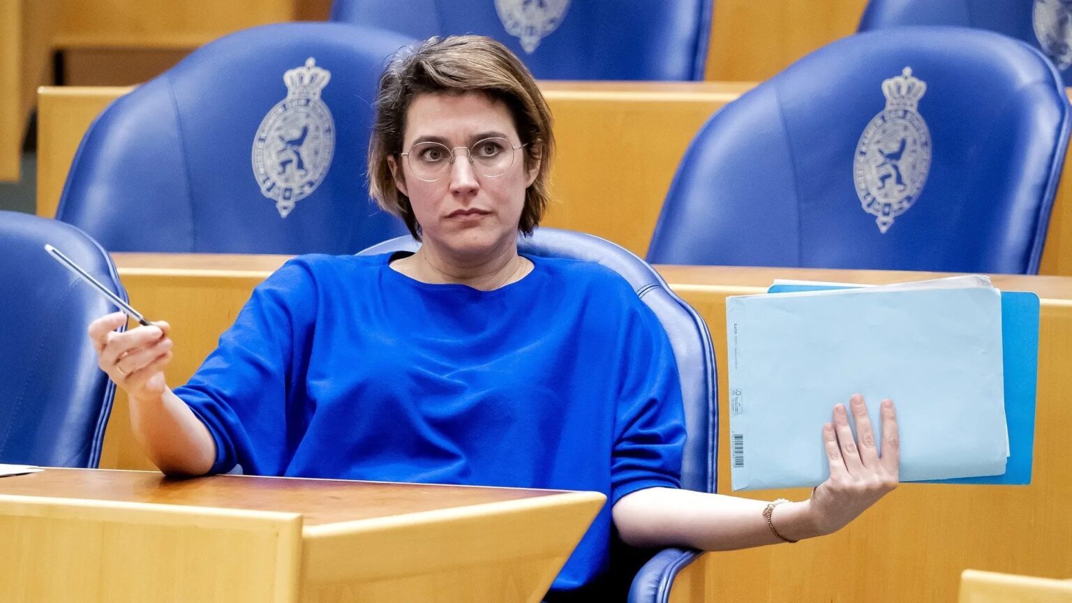Johan Vollenbroekは、Rosanne Hertzbergerが彼に対する彼女の記録から完全に抜け出した方法を明らかにします