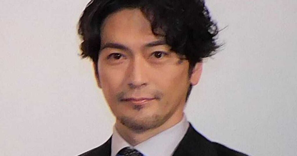 朝ドラ「おむすび」須賀貴匡初登場で「カーネーション」「仮面ライダー龍騎」連想する視聴者続々「泰蔵兄ちゃん」「真司か裏真司か？」 - iza（イザ！）