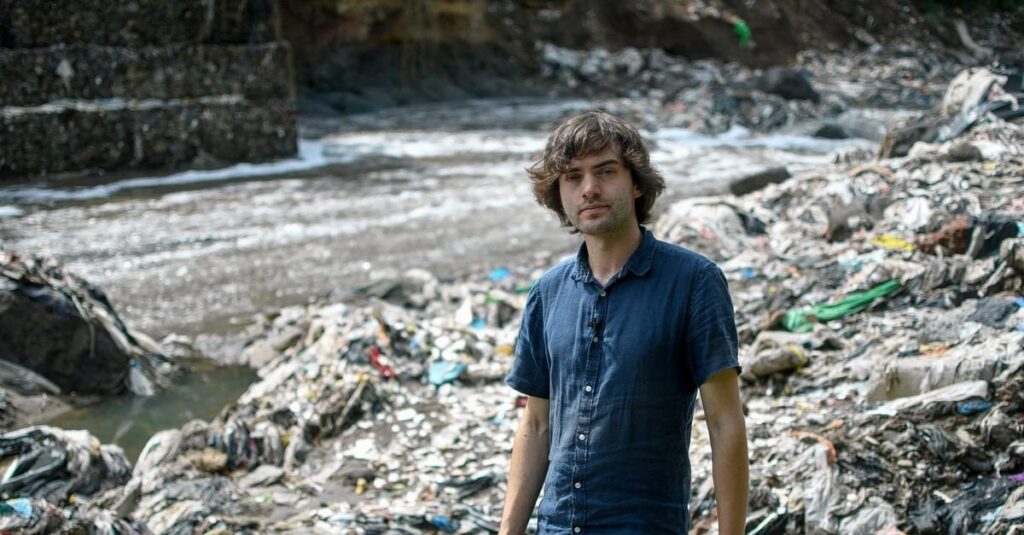 プラスチックの広々としたボヤン・スラット：「あなたが何か良いことをするとき、あなたは批判の磁石になります」