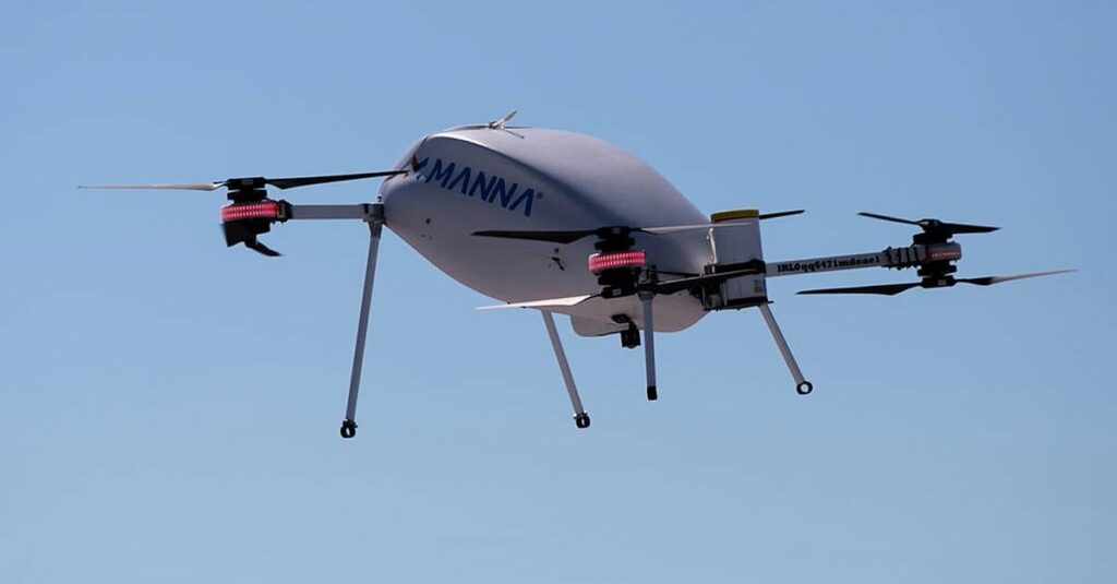 ドローンの専門家は、マナのための新しい空中フードデリバリーハブに懸念を表明しています