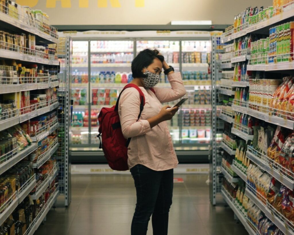 小さな男たちはかかとに立っていました：彼らは購入をボイコットし、価格は引き下げました