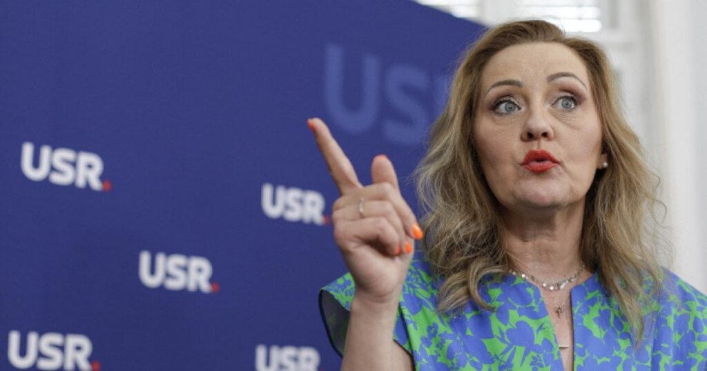Lasconi、Crin Antonescuへの攻撃、USRの防衛：私が今まで聞いた中で最も腐った議会議員。妻のお金からの生活