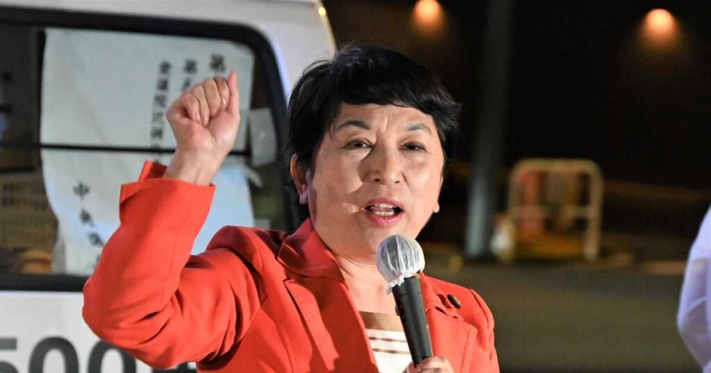 「米国の家来としてお土産を持って行っただけ」社民・福島瑞穂氏は首脳会談の首相批判展開(産経)