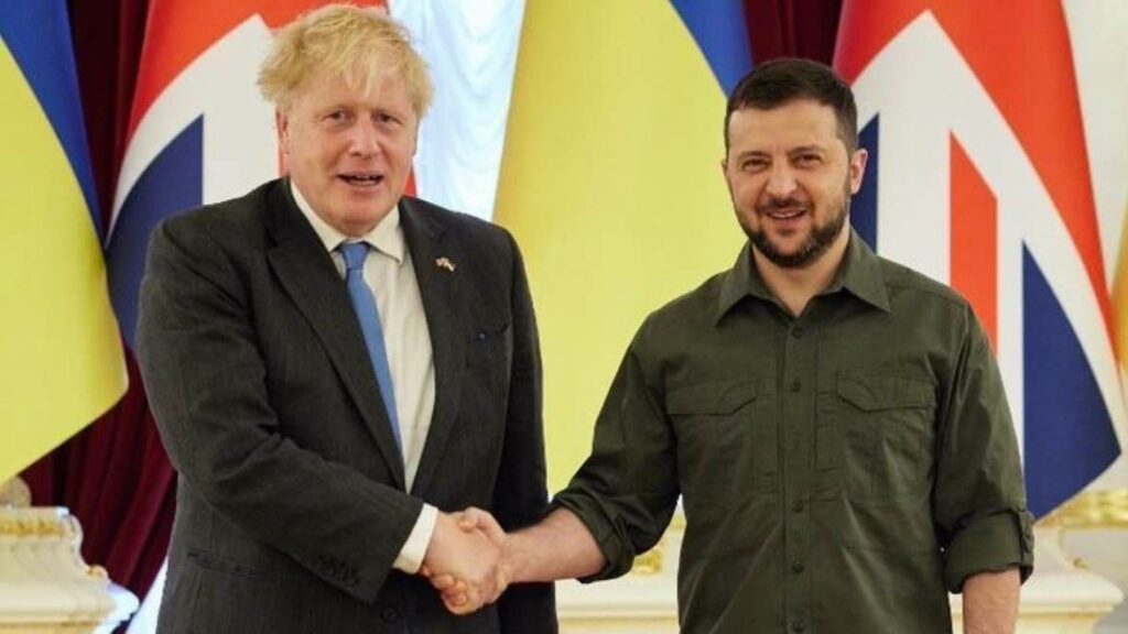 英ジョンソン元首相 トランプ大統領発言めぐり「アメリカが真珠湾で日本を攻撃したというのと同じだ」