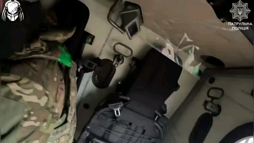 ウクライナの特殊作戦大隊「エニー」と警察のパトロール旅団「捕食者」は、トレツクのロシアの地位にIEDを植えました。 2025年2月