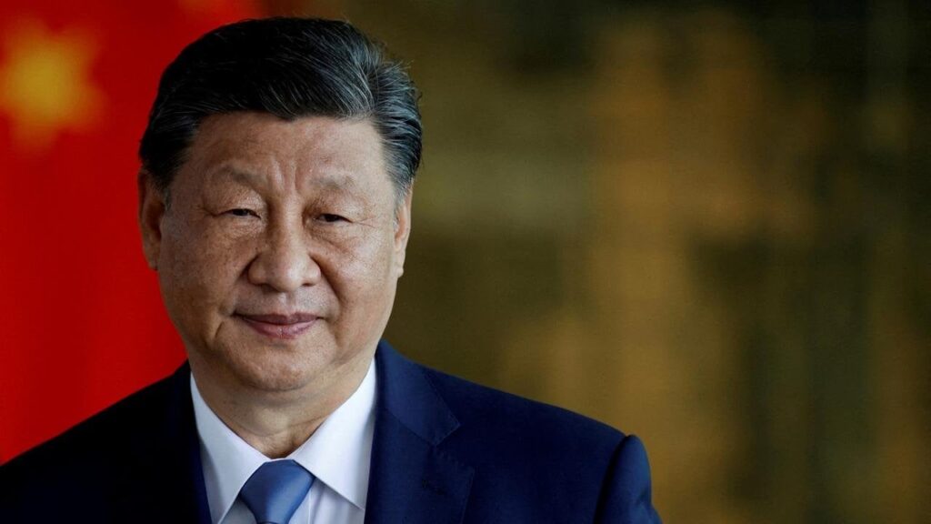 【ドイツ語記事】‪「中国留学経験」を誇り、対中融和姿勢が顕著なドイツ右派政党AfD党首アリス・ヴァイデルがもし権力を握ると、ドイツは中国に弱みを握られていろいろヤバそう、という分析記事。AfDのヤバさは政治思想面だけでなく、既存の通説に対する逆張りをやたら好むイキリ感にもある。‬