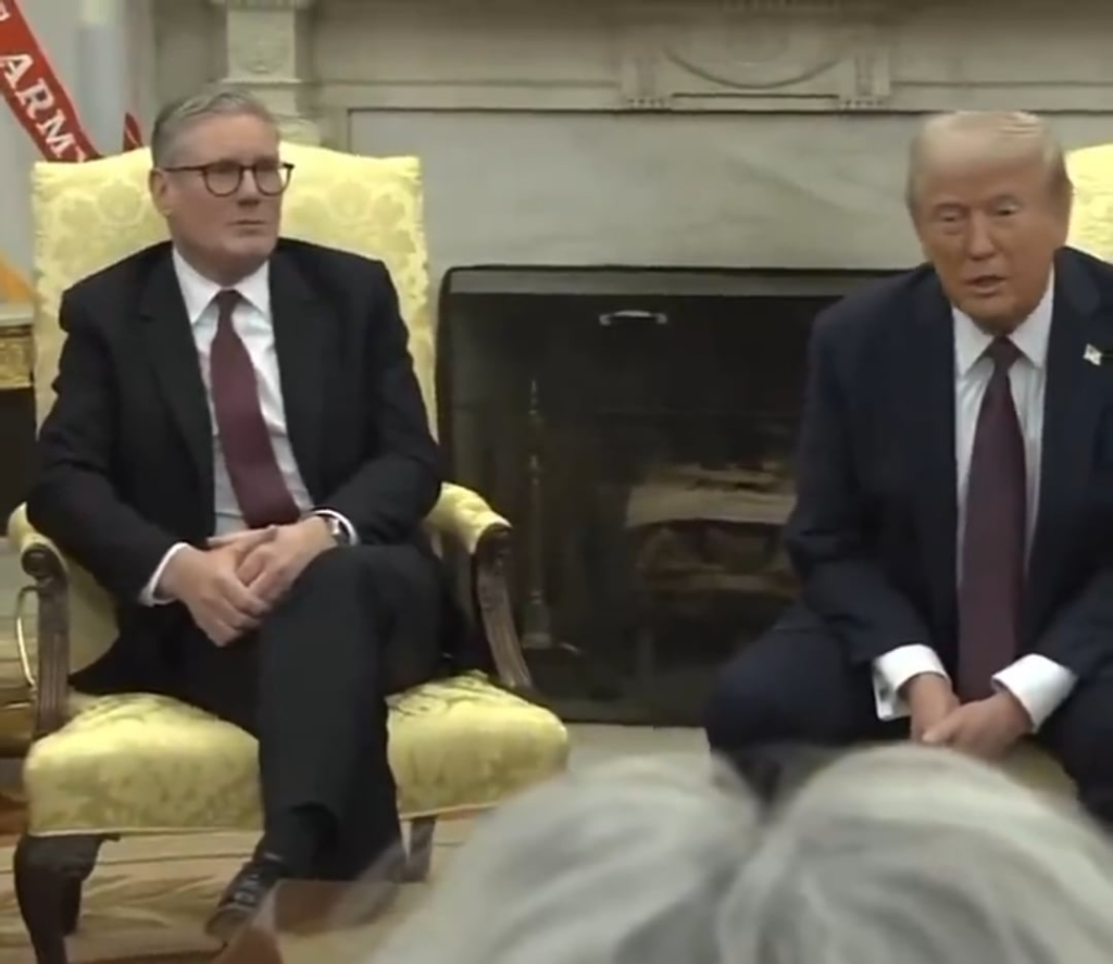 「私はそれを言ったのですか？私はそれを言ったとは信じられません」とトランプ大統領は、ゼレンスキー大統領が独裁者であると考えているかどうかについての質問に答えて言った。