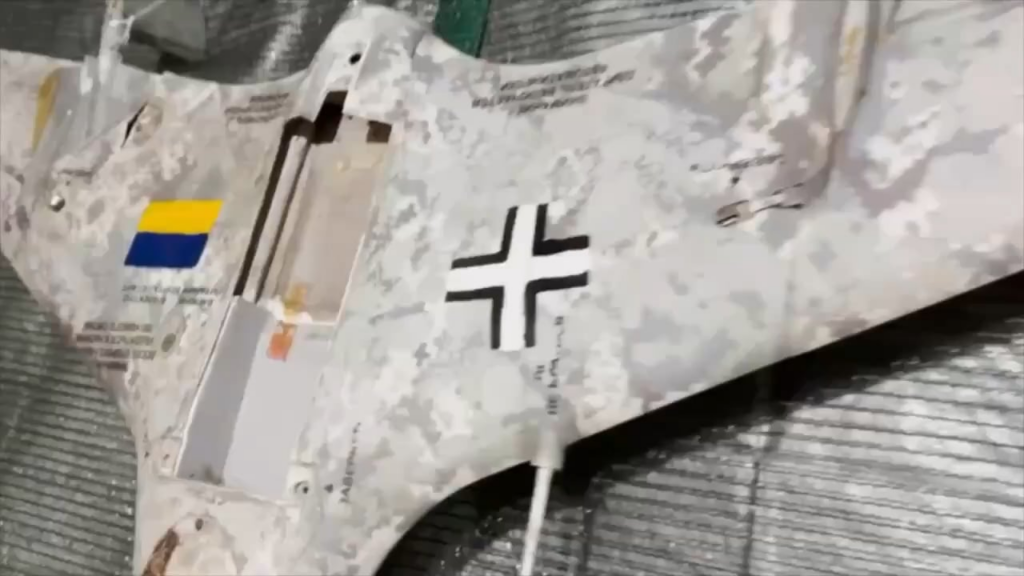 ロシア軍は友好的な珍しい「エレロン-3」偵察ドローンを倒し、それをマーキングのあるウクライナのドローンとしてポーズしようとしました