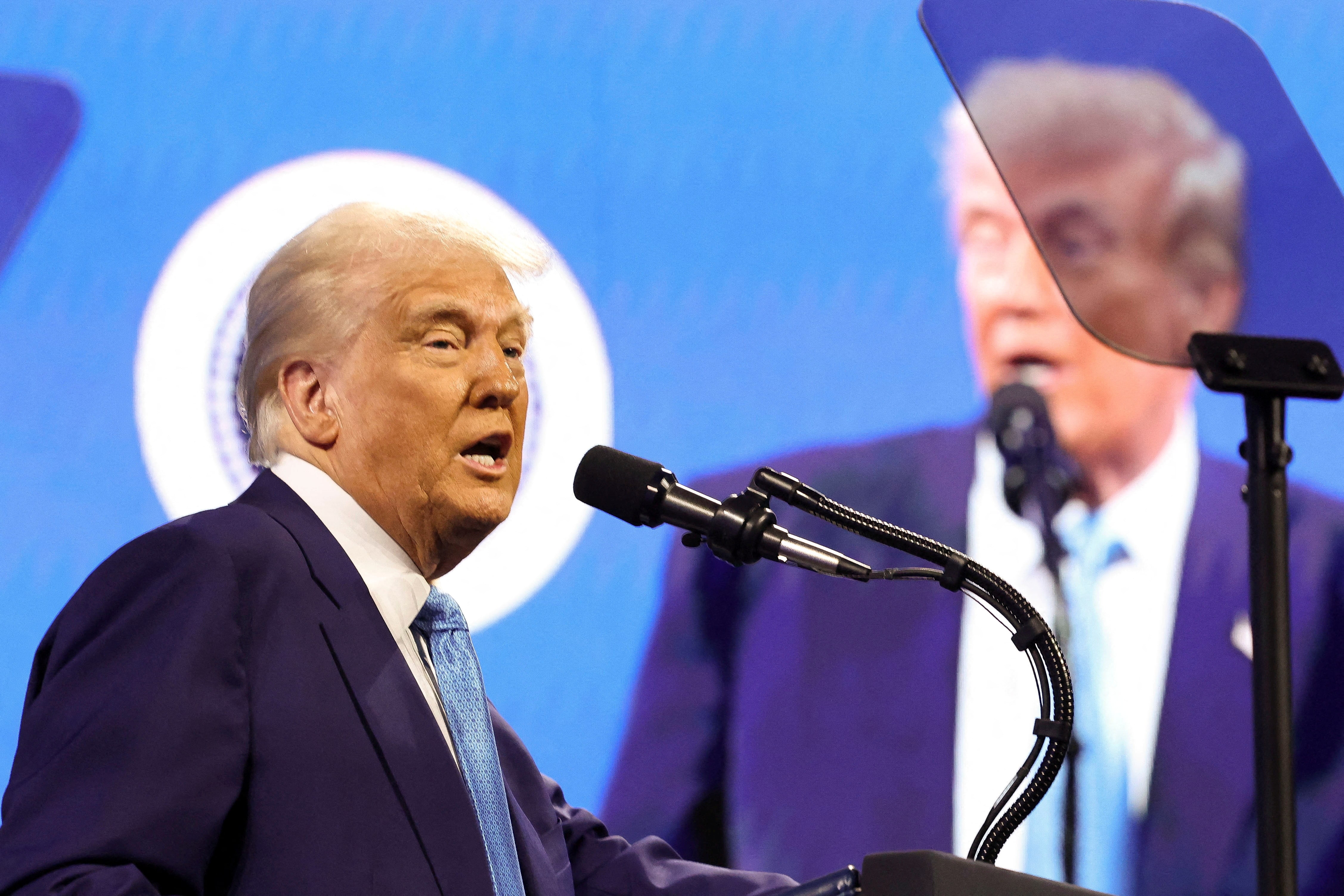 自動車・半導体などの関税、「来月かそれより早く」発表＝トランプ氏