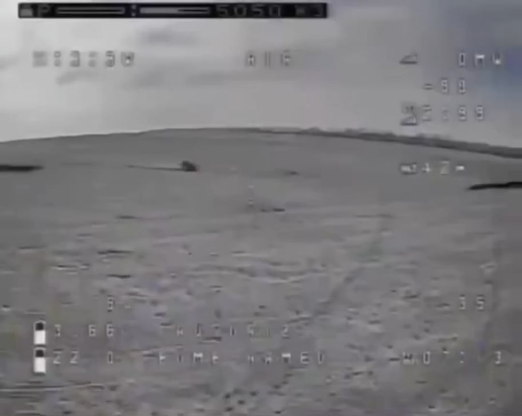 ウクライナの空飛ぶ頭蓋骨大隊は、クルスクの方向でロシアのゴルフカート攻撃を撃退しました。 2025年2月 [NSFW]